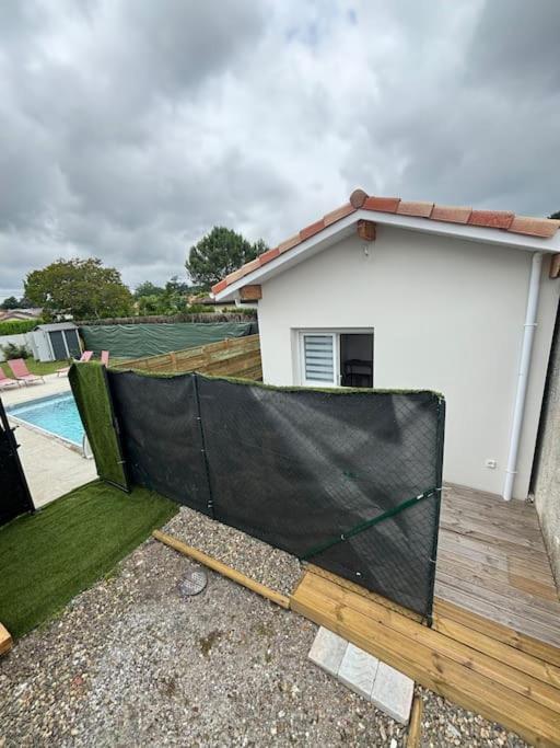 Avec Piscine