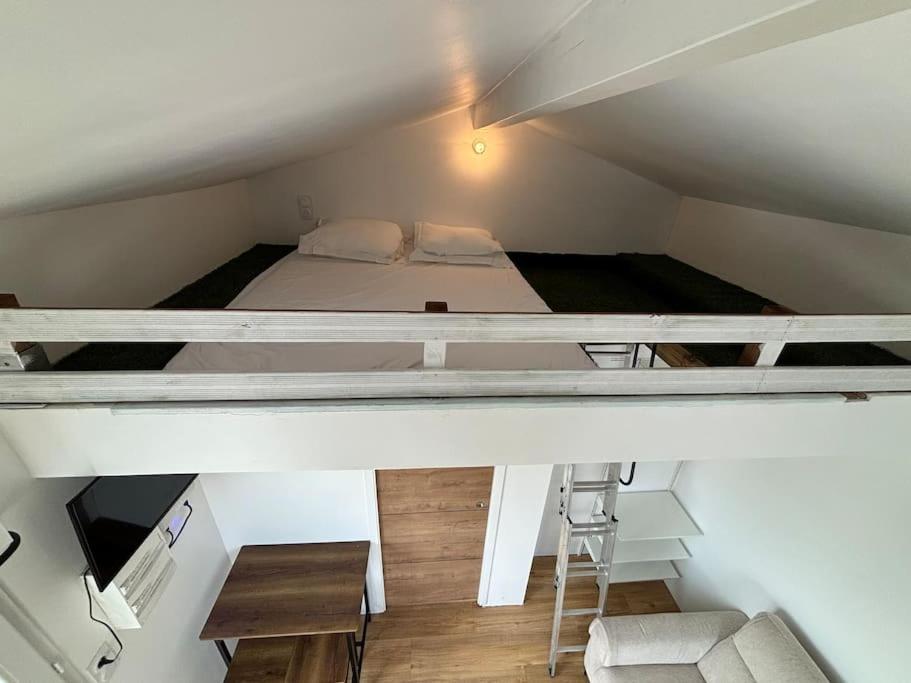 Avec Piscine Apartment *
